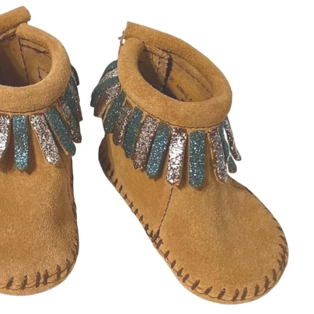 MINNETONKA baby sparkle fringed bootie moccasins size 1, NWT